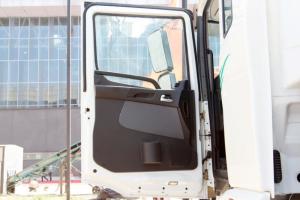 聯(lián)合卡車U340 340馬力 6X4 5.6米LNG 國五 自卸車(SQR3252N6T4)