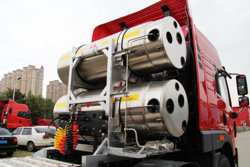 一汽解放青汽 悍V重卡 350馬力 6X2 國五牽引車(CA4252P1K2T3E5A80)