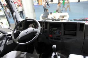 慶鈴 VC46重卡 350馬力 4X2 國四 牽引車(QL4180UJCR)