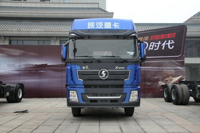 陜汽重卡 德龍X3000 超強(qiáng)版 550馬力 6X4 國(guó)五牽引車(SX42584Y324)