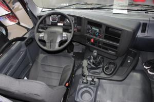 慶鈴 五十鈴巨咖 460馬力 6X4 國(guó)五 牽引車(chē)(QL4250W2NCZ)