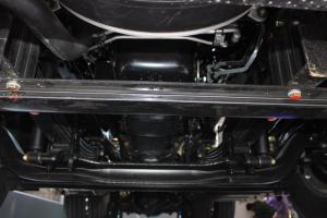 慶鈴 五十鈴巨咖 460馬力 6X4 國(guó)五 牽引車(chē)(QL4250W2NCZ)