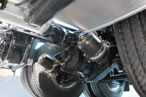 慶鈴 五十鈴巨咖 460馬力 6X4 國(guó)五 牽引車(chē)(QL4250W2NCZ)