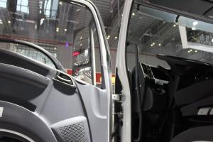 慶鈴 五十鈴巨咖 420馬力 4X2 國(guó)五 牽引車(chē)(QL4180W1KDR)