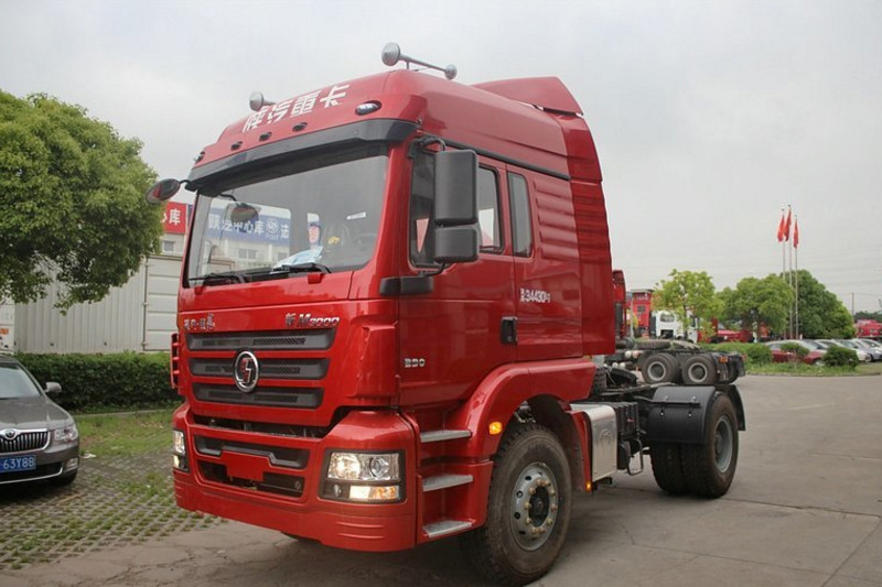 陜汽重卡 德龍新M3000 輕量化版 310馬力 4X2 國(guó)四牽引車(chē)(SX4186GN361)