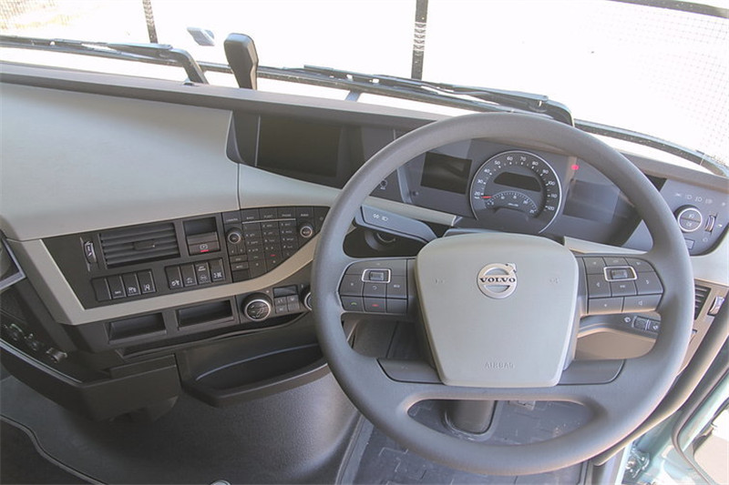 沃爾沃 新FH重卡 540馬力 6X4 國(guó)五牽引車(澳大利亞版)