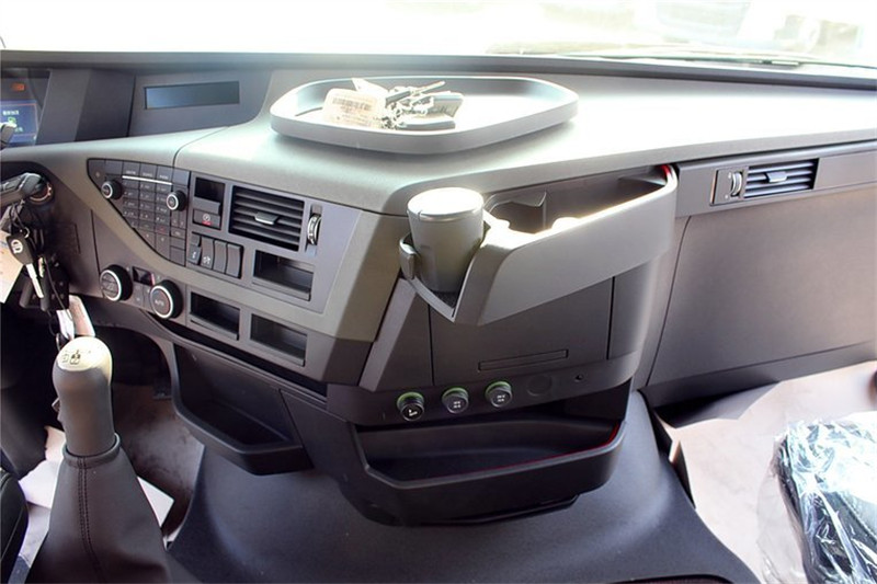 沃爾沃 新FH重卡 540馬力 6X4 國四牽引車(大件車)