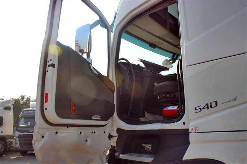 沃爾沃 新FH重卡 540馬力 6X4 國四牽引車(大件車)