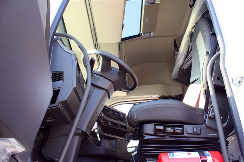 沃爾沃 新FH重卡 540馬力 6X4 國四牽引車(大件車)