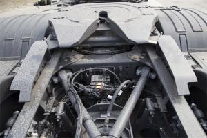 沃爾沃 新FM重卡 460馬力 6X2 國五牽引車(后提升橋)(國五)