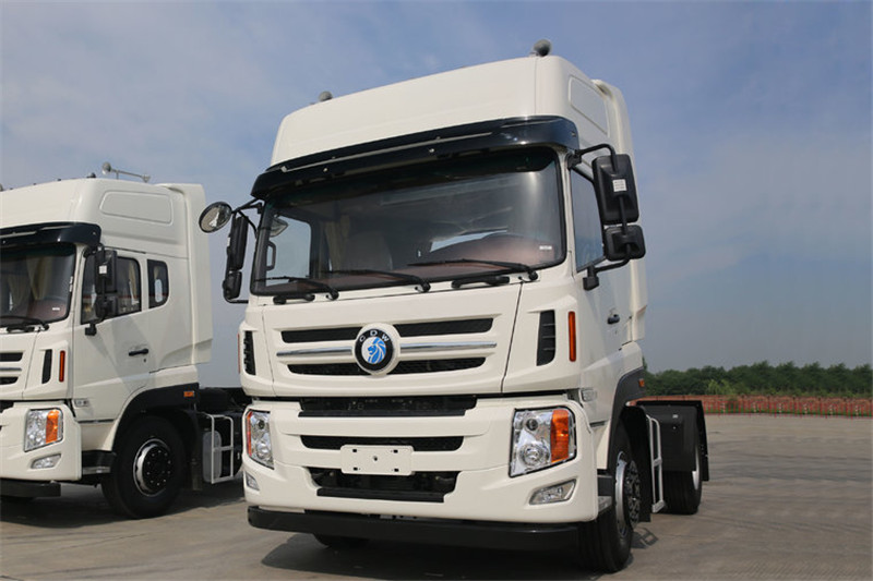 重汽王牌 W5B-H重卡 310馬力 4X2 國(guó)四牽引車(CDW4180A1T4J)