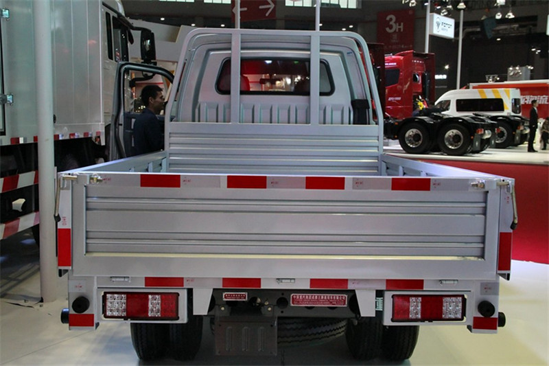 重汽王牌 W1系 1.8L 62馬力 柴油 2.3米 國(guó)四雙排欄板微卡(CDW1030S1M4)