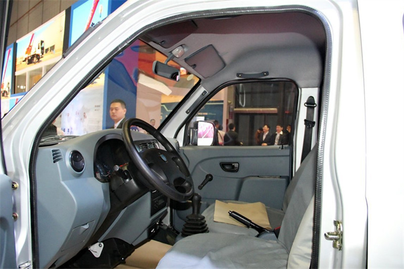 重汽王牌 W1系 1.8L 62馬力 柴油 2.3米 國(guó)四雙排欄板微卡(CDW1030S1M4)