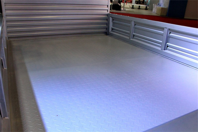 重汽王牌 W1系 1.8L 62馬力 柴油 2.3米 國(guó)四雙排欄板微卡(CDW1030S1M4)