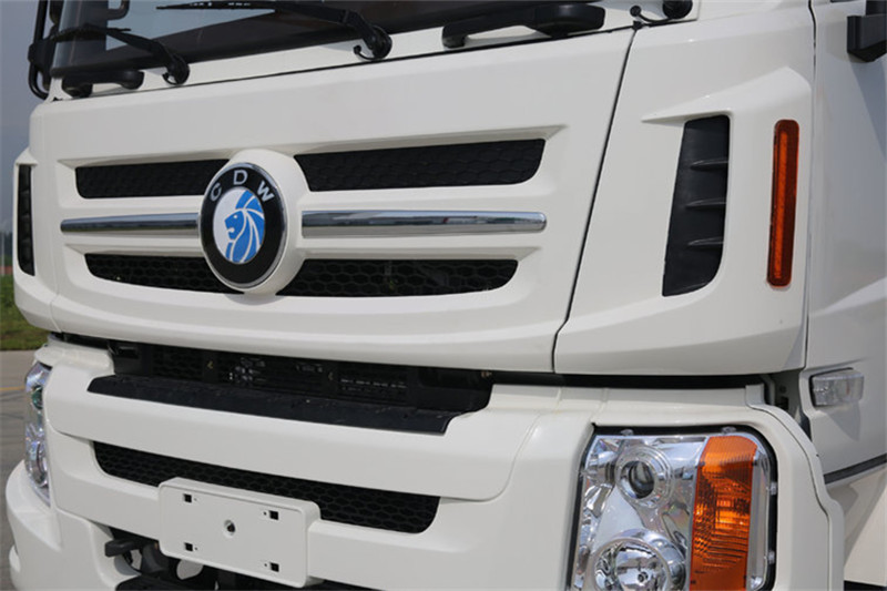 重汽王牌 W5B-H重卡 340馬力 4X2 國五牽引車(12檔)(CDW41重汽王牌 W5B-H重卡 340馬力 4X2 國五牽引車(12檔)(CDW4180A1T5)80A1T5)