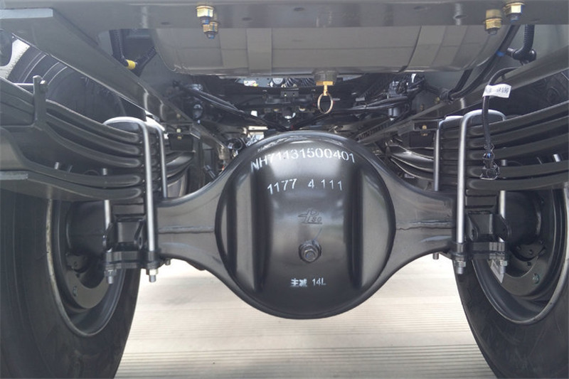 重汽王牌 W5B-H重卡 340馬力 4X2 國五牽引車(12檔)(CDW4180A1T5)