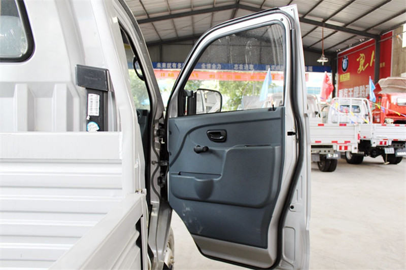 重汽王牌 W1系 2.2L 112馬力 汽油 3.5米 國(guó)五單排欄板微卡(CDW1030N2M5)