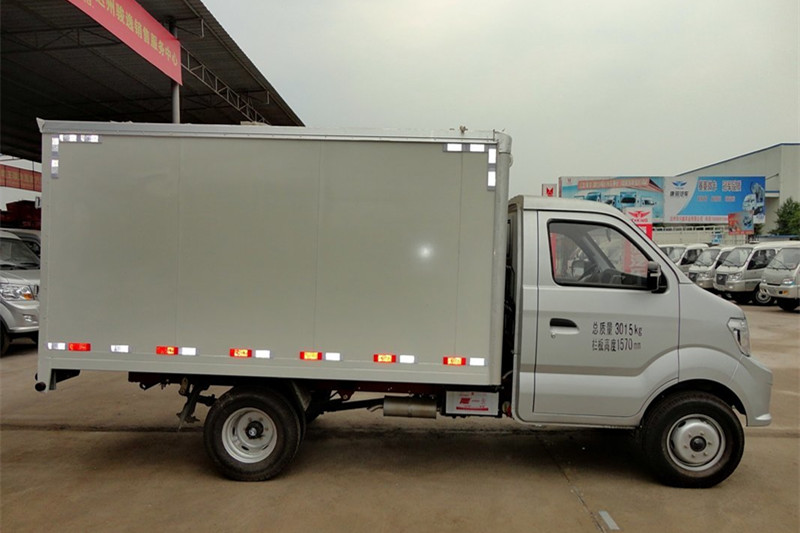 重汽王牌 W1系 1.8L 68馬力 柴油 3.1米 國四單排廂式微卡(CDW5030XXYN2M4)