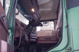 重汽王牌 W5D-M中卡 180馬力 4X2 4.5米 國(guó)四自卸車(10檔)(CDW3161A1N4)