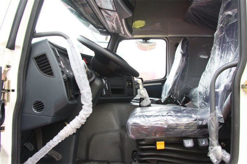 中國重汽 HOWO T6G重卡 380馬力 6X4 國五牽引車(ZZ4257N324WE1)