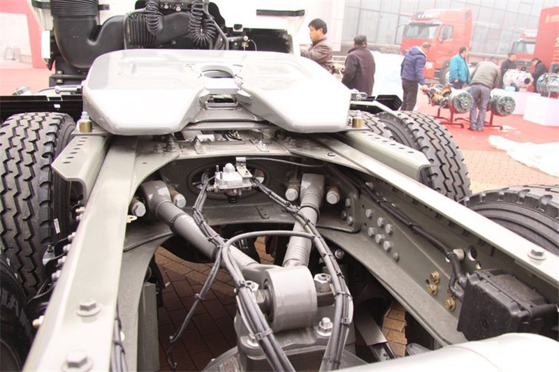 中國重汽 HOWO T6G重卡 380馬力 6X4 國五牽引車(ZZ4257N中國重汽 HOWO T6G重卡 380馬力 6X4 國五牽引車(ZZ4257N324WE1)324WE1)