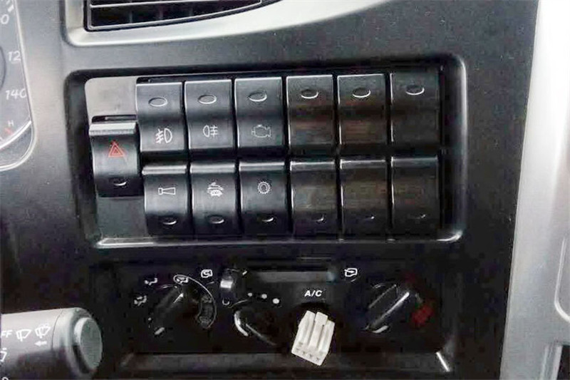 唐駿歐鈴 T7系列 129馬力 3.7米 4X2 國(guó)五自卸車(ZB3041UPD6V) 