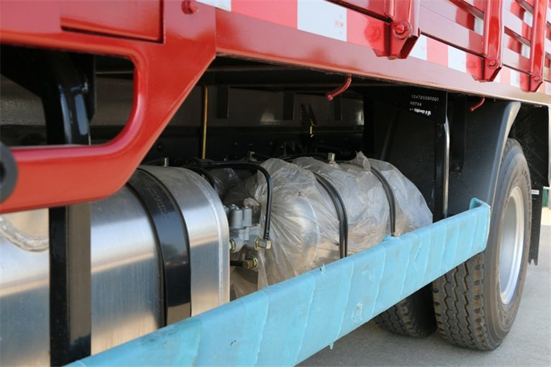 唐駿歐鈴 K7系列 156馬力 3.8米 4X2 國五排半欄板輕卡(ZB1041UPD6V) 