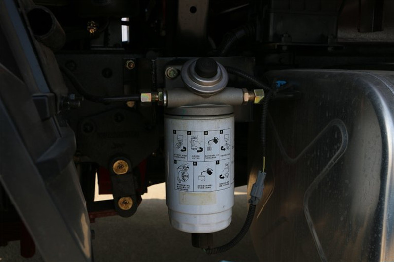 唐駿歐鈴 K7系列 156馬力 3.8米 4X2 國五排半欄板輕卡(ZB1041UPD6V) 