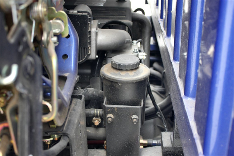 唐駿歐鈴 T1系列 83馬力 4X2 3.7米 國五單排倉柵式微卡ZB5040CCYKDD6V)