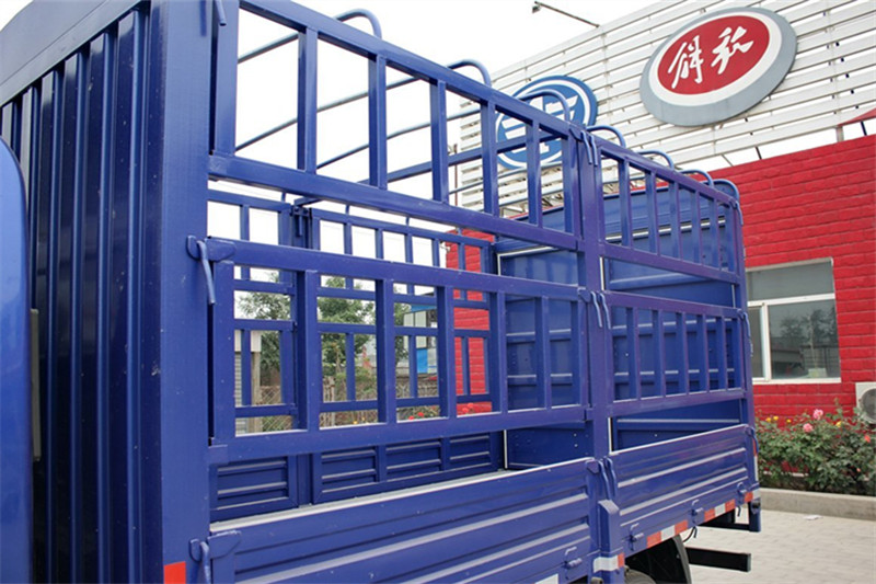 唐駿歐鈴 T1系列 83馬力 4X2 3.7米 國五單排倉柵式微卡ZB5040CCYKDD6V)