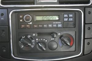 唐駿歐鈴 K1系列 82馬力 4.2米 國五單排欄板輕卡(ZB1040KDD6V)