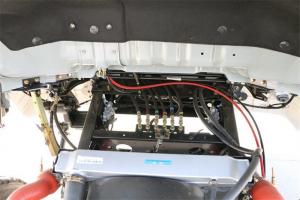 唐駿歐鈴 K7系列 143馬力 4.1米 4X2 國(guó)五單排欄板輕卡(ZB1040UDD6V)