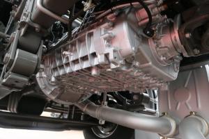 中國重汽 斯太爾D7B重卡 430馬力 6X4 國五 天然氣牽引車(ZZ4253N3841E1LBN)