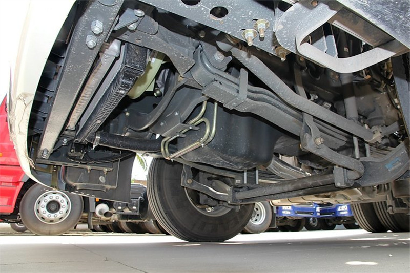 中國(guó)重汽 HOWO T7H重卡 540馬力 6X4 國(guó)五牽引車(chē)(ZZ4257W324HE1B)