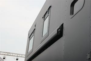 奔馳 Zetros重卡 330馬力 6X6 國五廂式載貨車(型號2733)