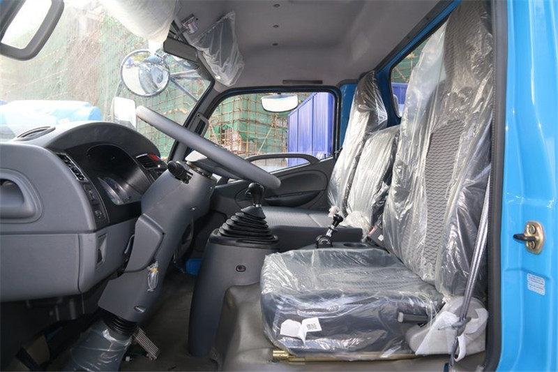 東風(fēng) 凱普特K6 115馬力 4.2米 國(guó)五單排廂式輕卡底盤(EQ5041XXY8BDBAC)