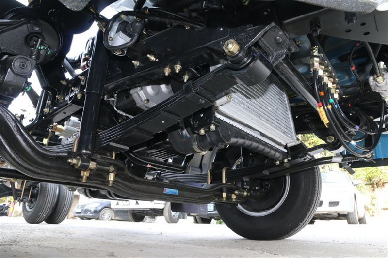 東風(fēng) 凱普特K6 115馬力 4.2米 國(guó)五單排廂式輕卡底盤(EQ5041XXY8BDBAC)