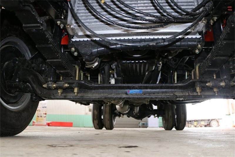 東風(fēng) 凱普特6-L 140馬力 4.2米 國五單排欄板輕卡(EQ1041S8BD2)