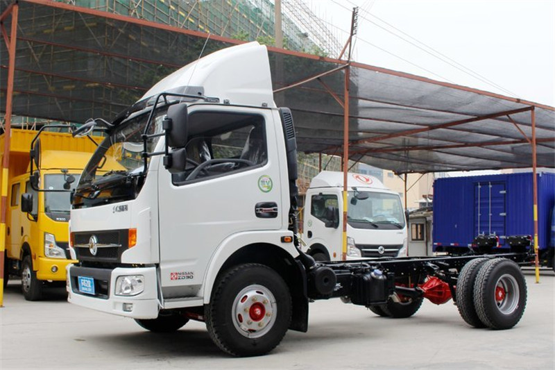 東風(fēng) 凱普特K6-L 150馬力 4.2米 國(guó)五單排廂式輕卡底盤(EQ5041XXY8BDBAC)