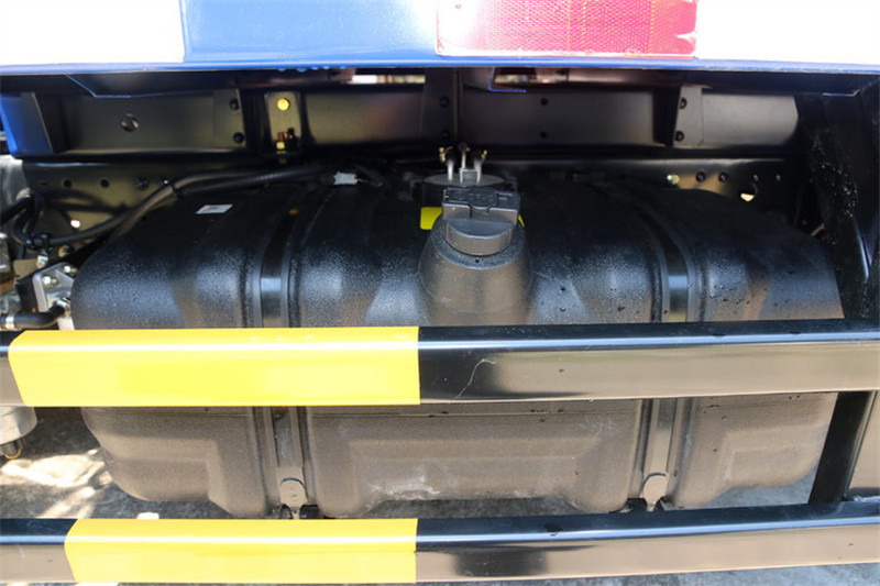 東風(fēng) 2018款 凱普特K6-L 150馬力 4.2米 國(guó)五單排廂式輕卡(EQ5070XXY8BDBAC)