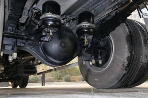 陜汽商用車 軒德x6 220馬力 4X2 9.5米 國(guó)四 冷藏車(SX5254XLCGP4)