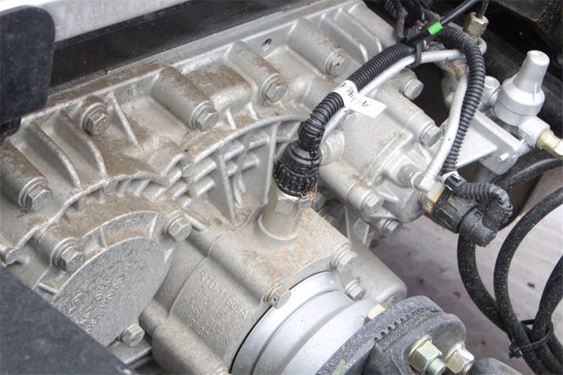 福田 歐曼EST 6系重卡 510馬力 國(guó)五6X4牽引車(高地板)(BJ4259SNFKB-AA)