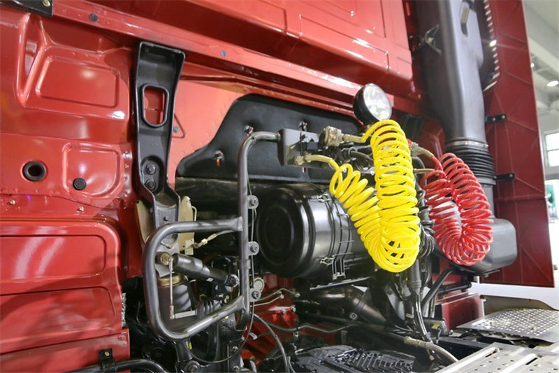 福田 歐曼EST 重卡 超級(jí)卡車 國(guó)五430馬力 6X4牽引車