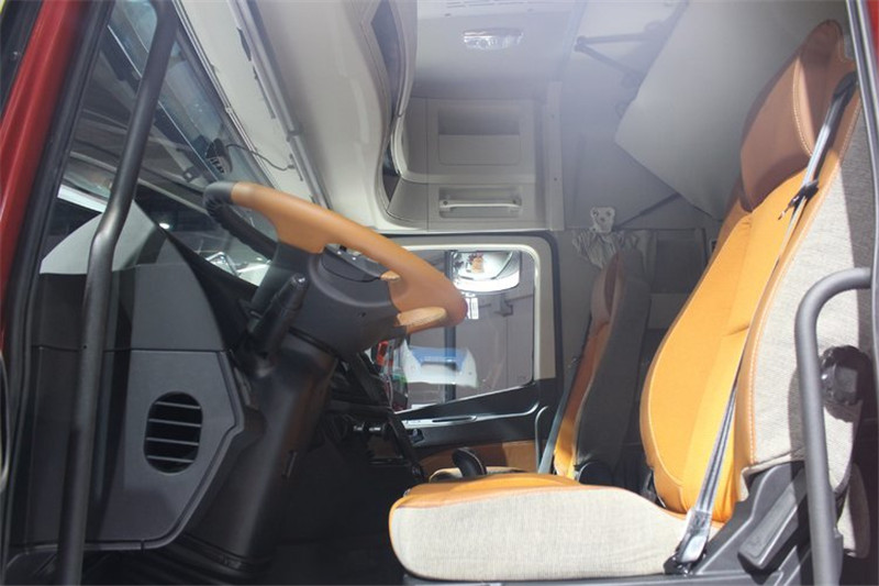 福田 歐曼EST-A 6系重卡 460馬力  國(guó)五6X4牽引車(手自一體)(BJ4269SNFKB-AC)