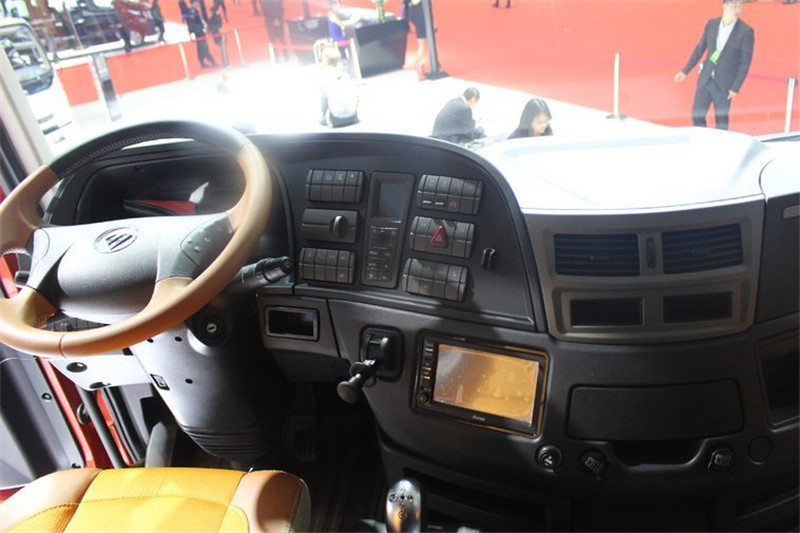 福田 歐曼EST-A 6系重卡 430馬力  國(guó)五6X4危險(xiǎn)品牽引車(BJ4269SNFKB-AD)