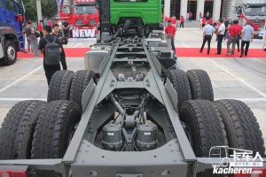 中國重汽 豪瀚N6G重卡 380馬力 8X4自卸車底盤