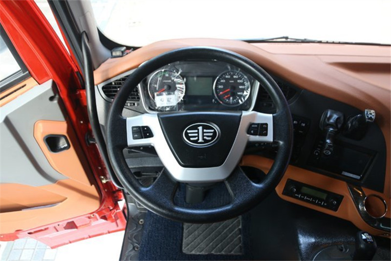 一汽解放 新J6P重卡 領(lǐng)航標(biāo)載版 南方款 460馬力 6X4 國五牽引車(CA4250P66K25T1A1E5)