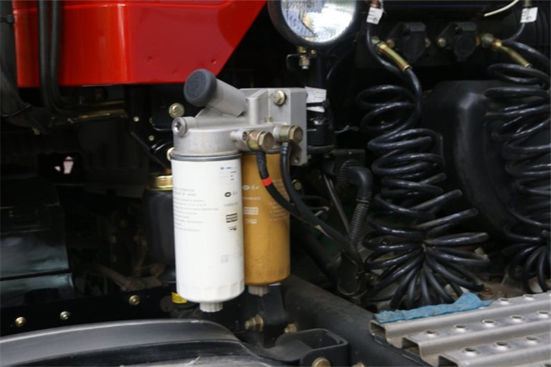 一汽解放 新J6P重卡 領(lǐng)航標(biāo)載版 南方款 460馬力 6X4 國五牽引車(CA4250P66K25T1A1E5)