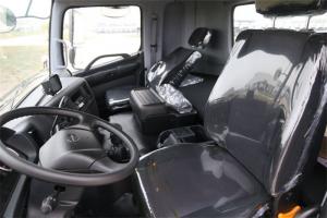 廣汽日野 700系列重卡 300馬力 4X2國五牽引車(平頂)(YC4180SH8JE5)