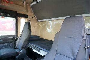 中國(guó)重汽 汕德卡SITRAK C7H重卡 480馬力 6X4 LNG國(guó)六牽引車(chē)(ZZ4256V384HF1LB)